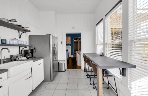 Starkville House | Southern Gent, Cozy King Suite, 1BR Near MSU