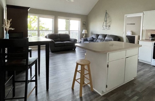 Chambers County Cabin | Southern Lakeside Cabin #15