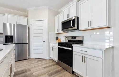 Auburn House | Southern Serenity at Farmville Lakes