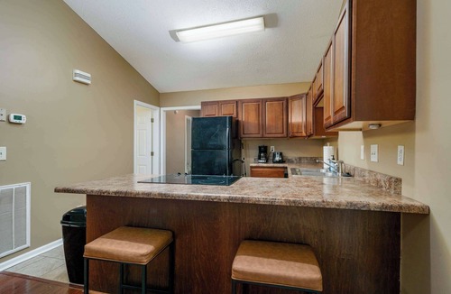 Tuscaloosa House | Southern Tides- 2.5 miles to UA- 2BR/2BA