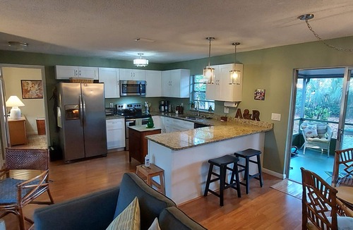 Titusville House | Space coast Tranquility 3 bedroom, 2 bath centered in Nature, Space and History