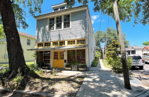 Algiers Point Apartment | Spacious 2BR Algiers Point duplex near $2 ferry. 5 mins to French Quarter & jazz.