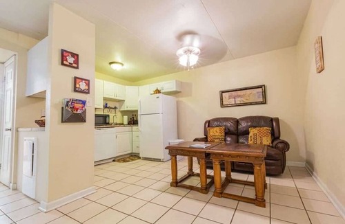 East Ridge Apartment | Spacious 2BR Apartment in Prime Location