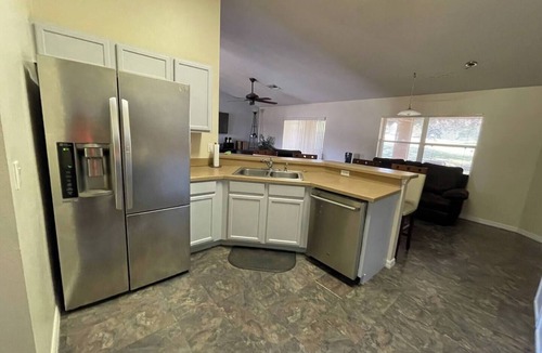 Clermont House | Spacious 3 bedroom near entertainment and Disney