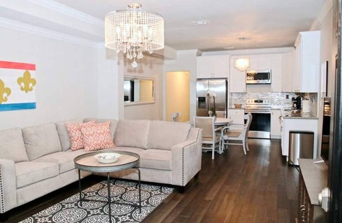 Tulane - Gravier Apartment | Spacious 3BR Mid-City stay 0.9 mi to Superdome. 2 kings, 1 queen, chef’s kitchen, Wi-Fi, steps to streetcar.