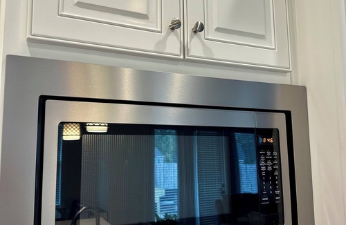 Auburn House | Spacious 4 BR House, w/game room in Auburn- 2.5 miles from AU Stadium- Homestay