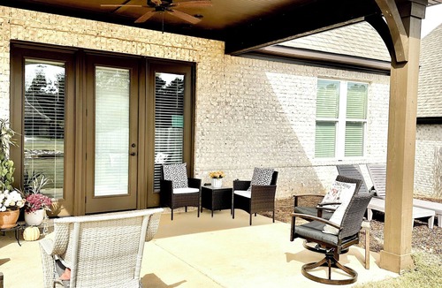Auburn House | Spacious 4 BR House, w/game room in Auburn- 2.5 miles from AU Stadium- Homestay