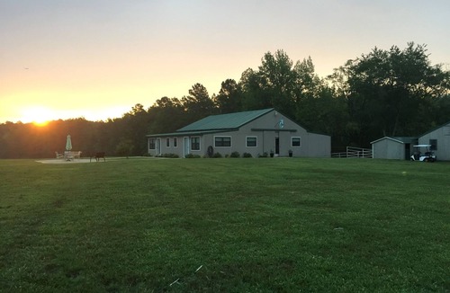 Caddo Gap Cottage | Spacious 4BR Retreat for Families + Groups · Deck + Views