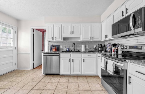 Fortson House | Spacious 4BR Stay | Prime Location | Near Ft Moore