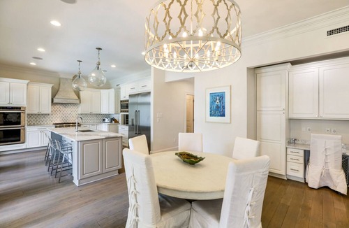 Marlyville - Fontainebleau House | Spacious 4BR with Pool, Perfect for Big Families