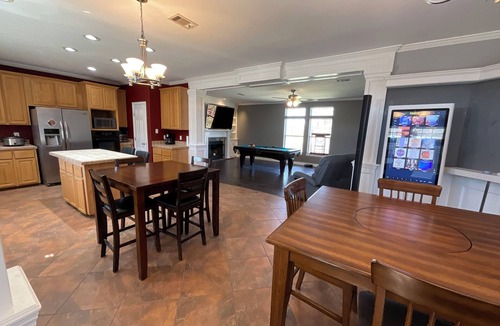 Jean Lafitte House | Spacious 5-bedroom house with WiFi, AC in charming Lafitte
