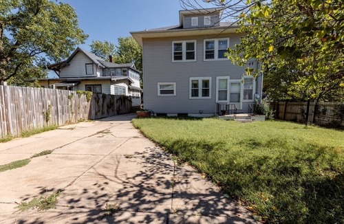 Independence House | Spacious 5-bedroom house in charming Independence