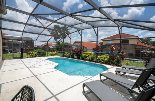 Solana House | Spacious 5BR Near Disney Pvt Pool & Resort Access!