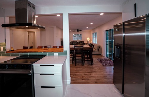 Sanford House | Spacious-Cozy&Bright 4BR Home