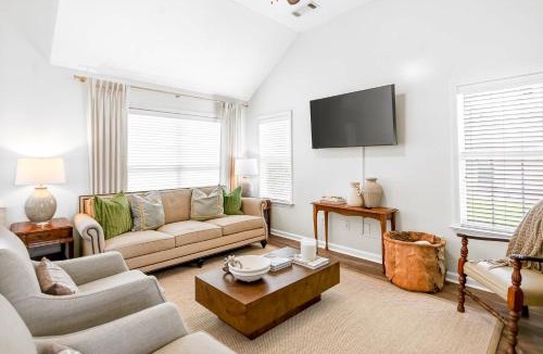 Gunter Afs House | Spacious East Montgomery Home with Patio