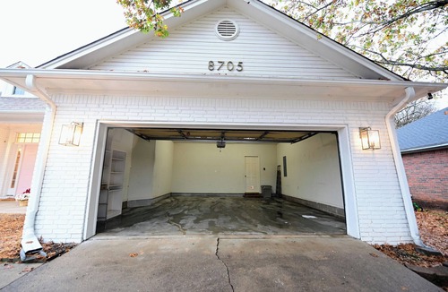 Fort Smith House | Spacious Family Home Sleeps 12 Perfect for Groups