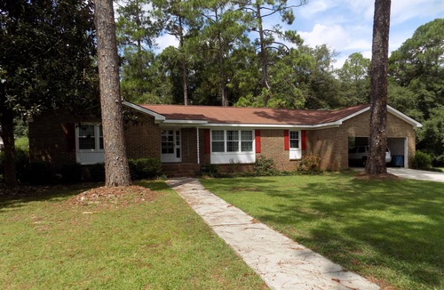Perry House | Spacious home Sleeps 12! - 7 min to GA Nat. Fairgrounds & 30 mins to RAFB