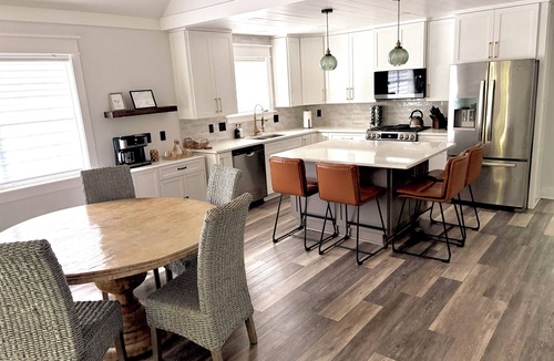 Buford House | Spacious Lake Lanier property - Close to Atlanta and full of amenities