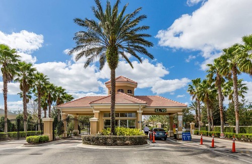 Windsor Hills Condo | Spacious Luxury Condo in Windsor Hills Resort! 2 Miles to Disney! 3bed/2bath