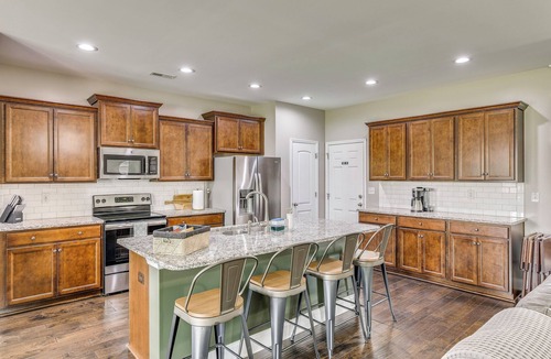 Meridianville House | Spacious Meridianville Family Home w/Patio