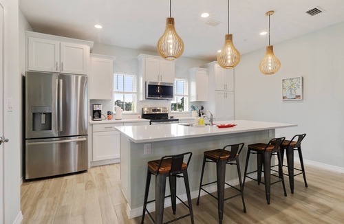 Ono Island House | Spacious Townhouse| Dogs OK |Private Beach Club |Two Pools |Free Golf |Tennis and Pickleball