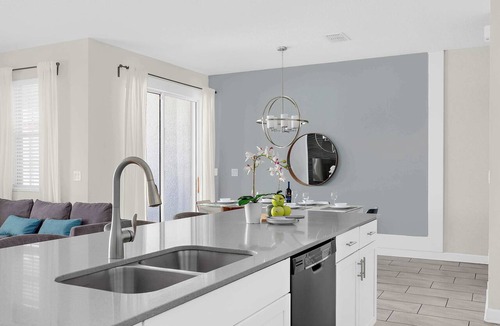 Davenport Condo | Spacious townhouse w/pool & gym