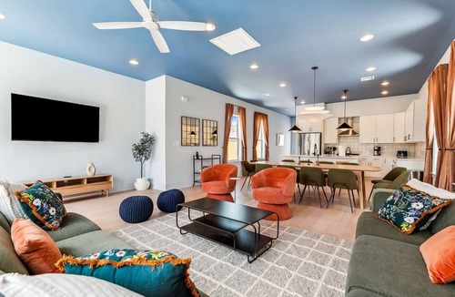 Faubourg Lafayette House | Spacious Upscale Home w/heated Pool+Parking NearFQ