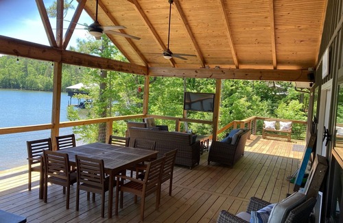 Dadeville House | Spacious Waterfront Home in Blue Creek Area