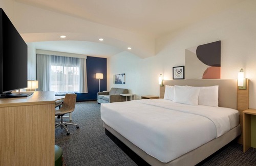 Hammond Hotel | Spark by Hilton Hammond