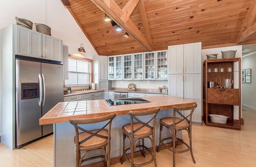 Springfield House | Specious Waterfront home on the Tickfaw River