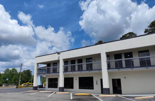 Griffin Hotel | Speedway Inn & Suites