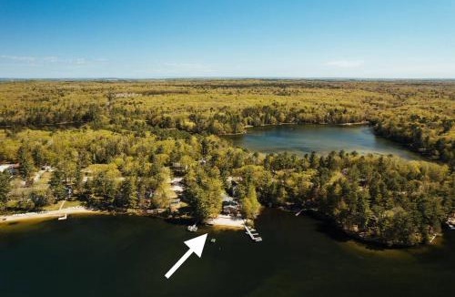 Mayfield House | Spider Lakefront Balcony-Scenic views-Ice Fishing!
