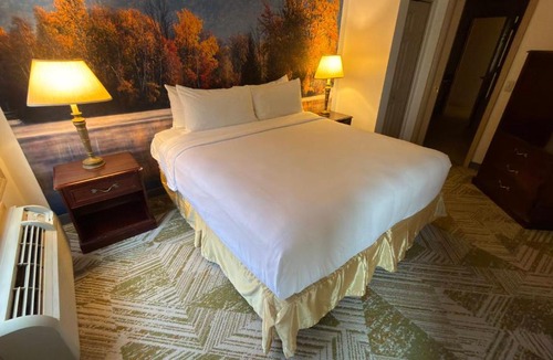 Lake Harmony Resort | Split Rock Resort