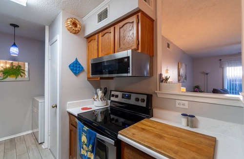 East Pensacola Heights Apartment | Spyglass Perch-Monthly Rentals Available