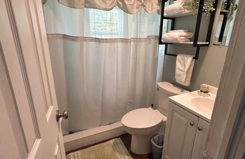 Satsuma Apartment | St Johns River Cabin