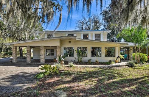 Crescent City House | St Johns River Canal Home w/Grill!