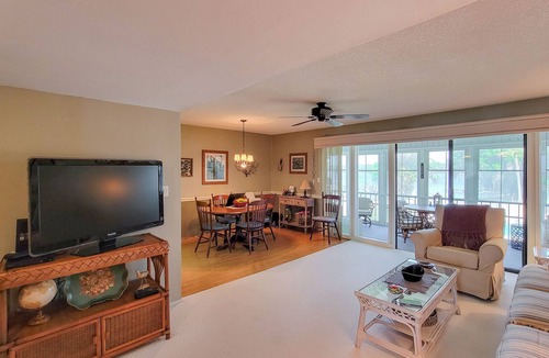 Welaka Condo | St. Johns River View Condo w/1BR