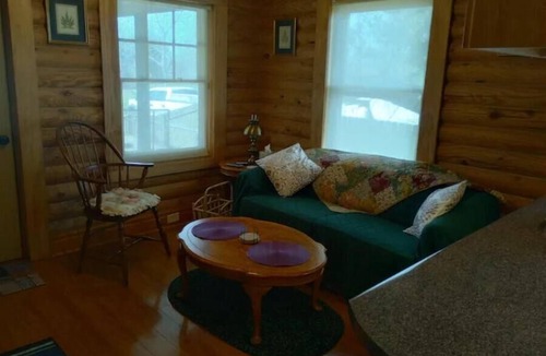 Saint Rose Apartment | St Rose Log Cabin apartment near Airport
