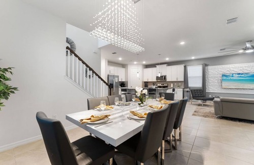 Four Corners House | Star Wars Villa w/Pool in Kissimmee