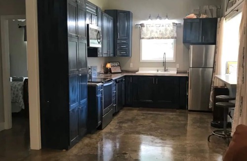 Mayhew Cottage | Starkville’s Best Kept Secret is a charming cottage in Starkville