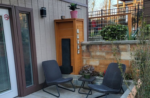Church Street Cottage | Stay in a an Urban Oasis