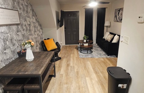 Summerhill Apartment | Stay in the Heart of Atlanta Comfortable, Stylish & Close to Everything