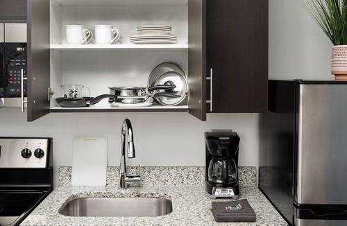 Auburn Apartment | stayAPT Suites Auburn