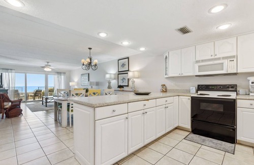 Fernandina Beach Condo | Step onto the beach from J1 Amelia South