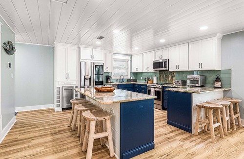 Miramar Beach House | Steps to the beach, renovated!