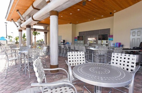 Loma Vista Villa | Stinger Drive Villa Champions 4409E