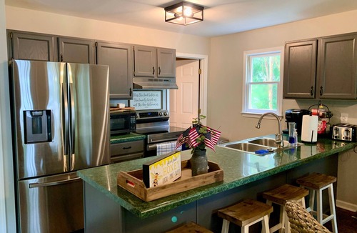 White Plains Cottage | StoneRidge Sanctuary Beautifully located on the Richland Creek side of the lake!