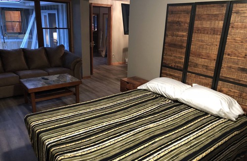 Interlochen House | Studio Apt. 4 sleeping places