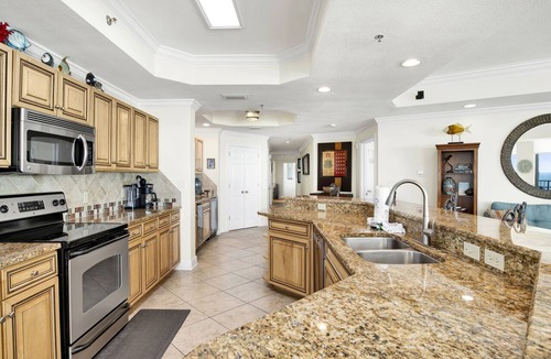 Orange Beach East Condo | Stunning Beachfront Corner 3BR @ Phoenix IX Sleeps 10 Panoramic Views & Pools