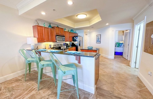 Dauphin Island Condo | Stunning gulf-front condo with indoor & outdoor pool